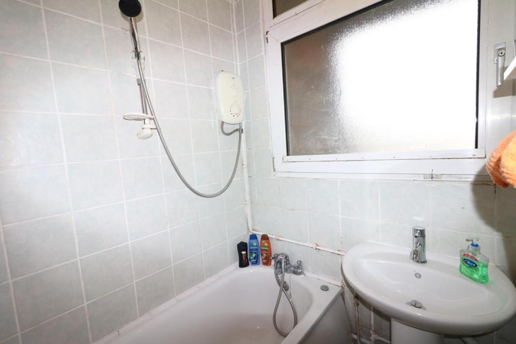 Cosy 3 Bed Apt, Old Truman Brewery! Brick Lane, London, E1 المظهر الخارجي الصورة