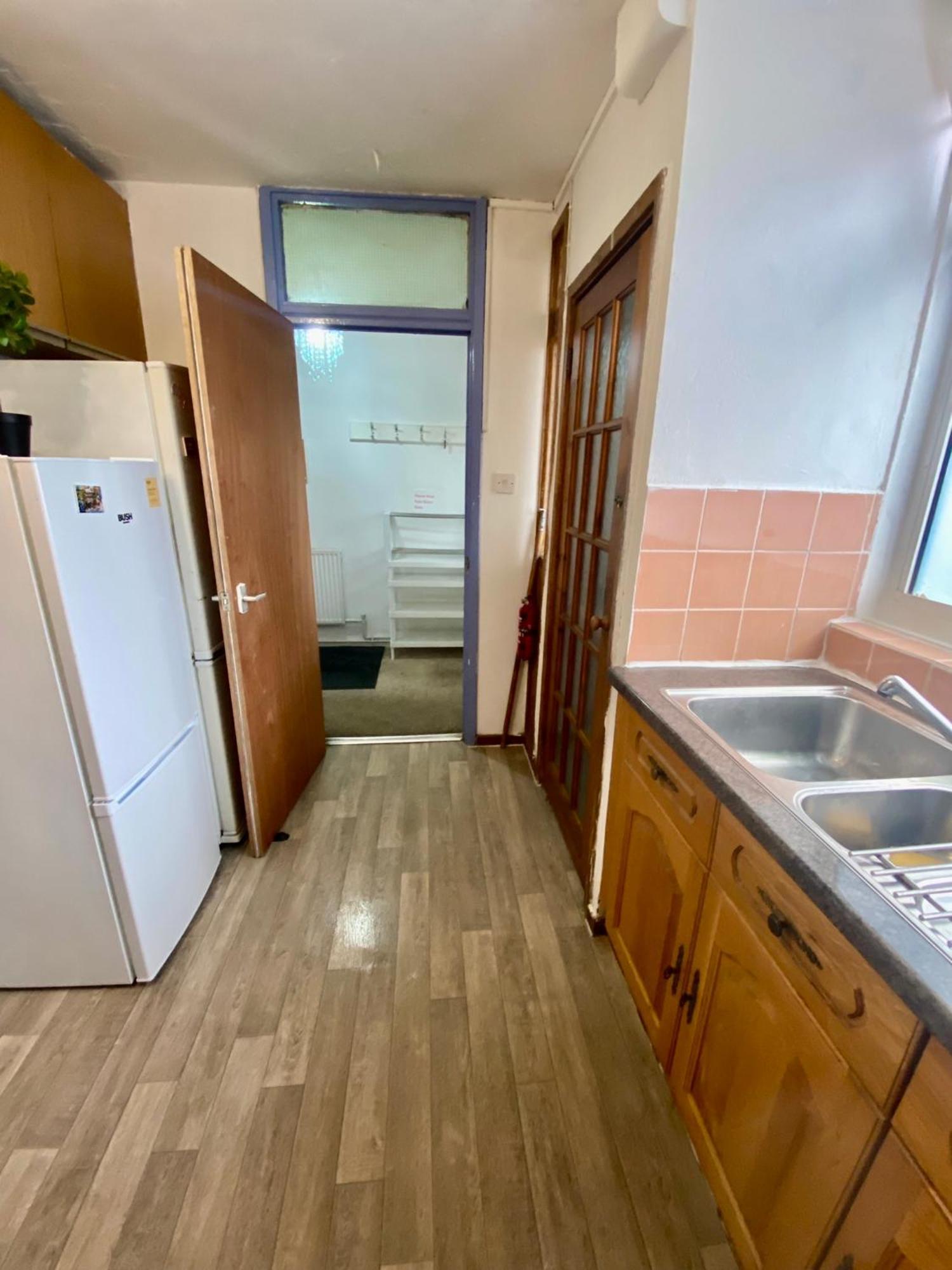 Cosy 3 Bed Apt, Old Truman Brewery! Brick Lane, London, E1 المظهر الخارجي الصورة