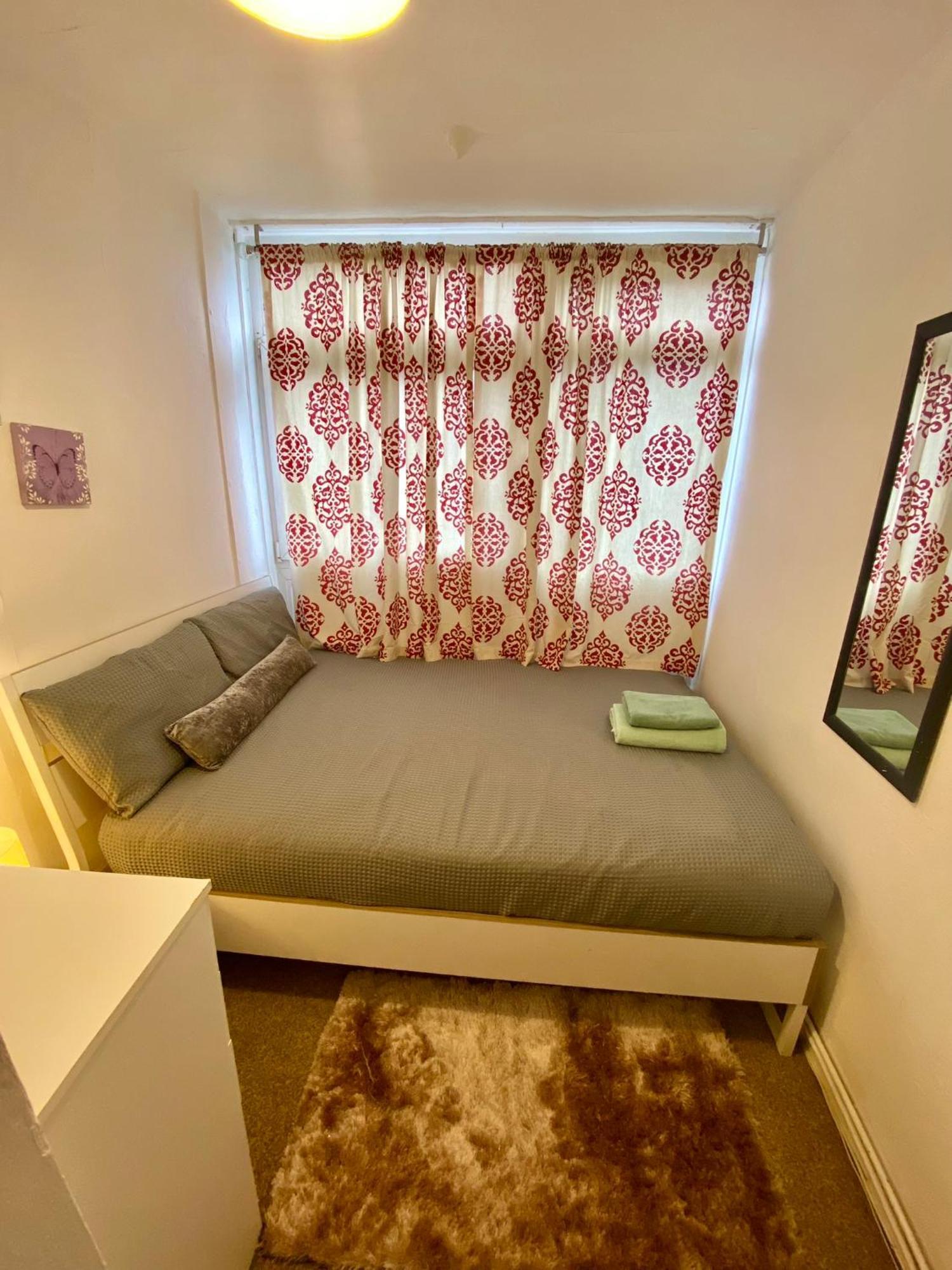 Cosy 3 Bed Apt, Old Truman Brewery! Brick Lane, London, E1 المظهر الخارجي الصورة