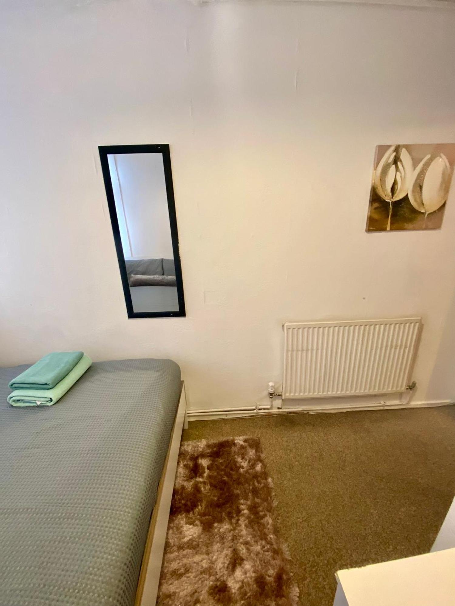 Cosy 3 Bed Apt, Old Truman Brewery! Brick Lane, London, E1 المظهر الخارجي الصورة
